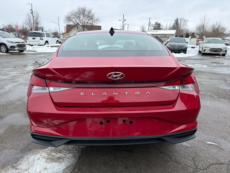 Hyundai Elantra SEL 2021