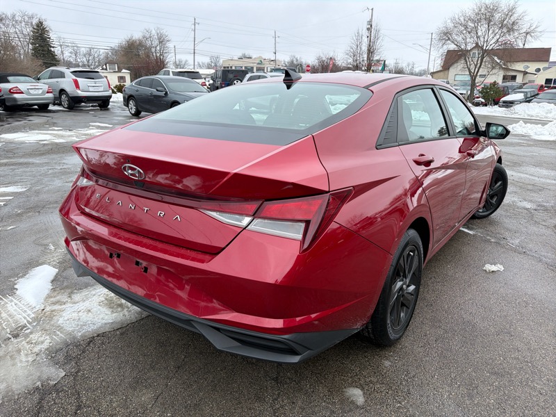 Hyundai Elantra SEL 2021