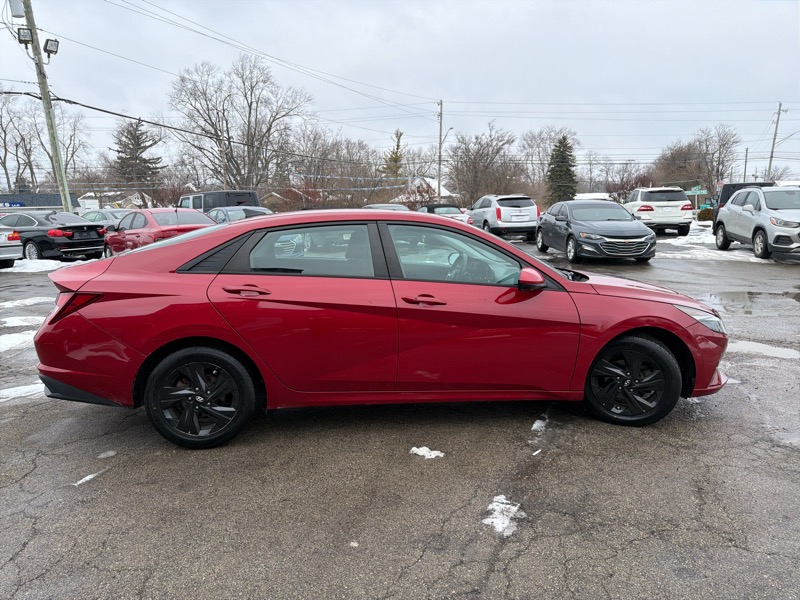 Hyundai Elantra SEL 2021