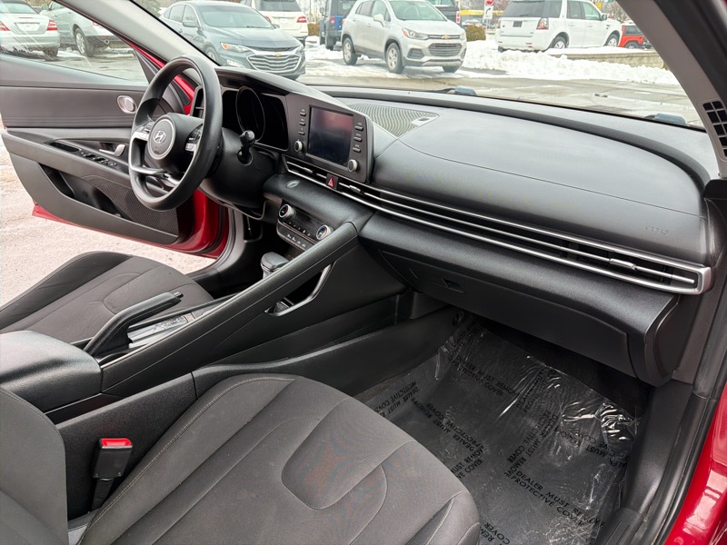 Hyundai Elantra SEL 2021