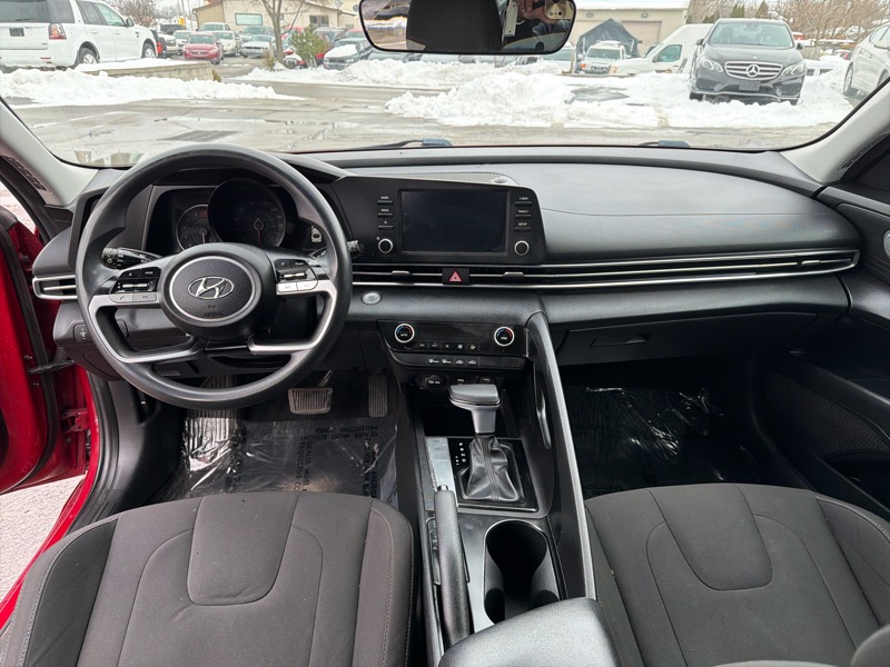 Hyundai Elantra SEL 2021