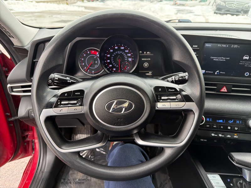 Hyundai Elantra SEL 2021