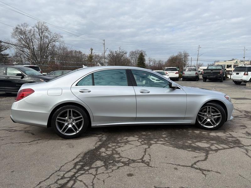 Mercedes-Benz S-Class S550 2014