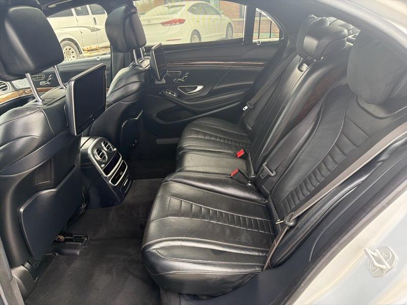 Mercedes-Benz S-Class S550 2014