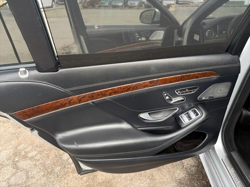 Mercedes-Benz S-Class S550 2014