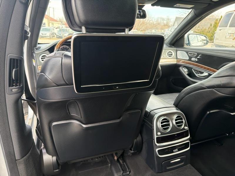 Mercedes-Benz S-Class S550 2014