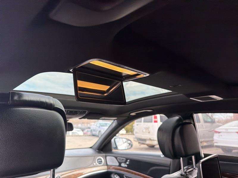 Mercedes-Benz S-Class S550 2014