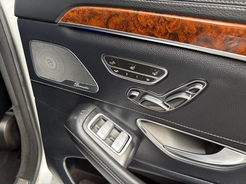 Mercedes-Benz S-Class S550 2014