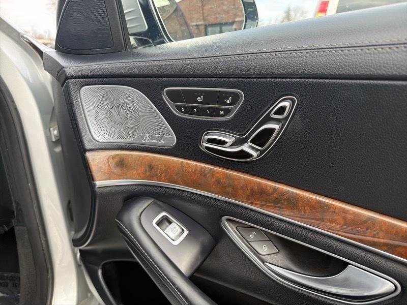 Mercedes-Benz S-Class S550 2014