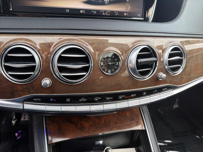 Mercedes-Benz S-Class S550 2014