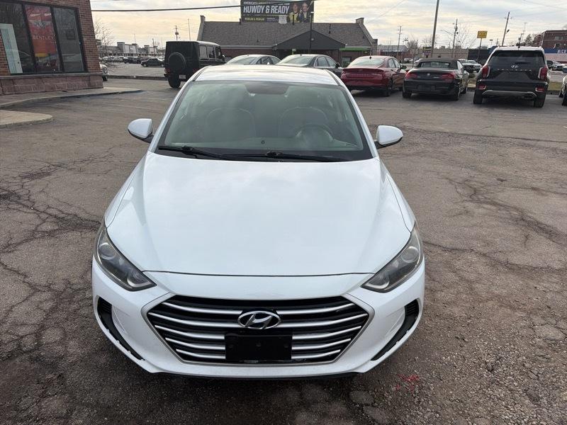 Hyundai Elantra SE 6AT 2017