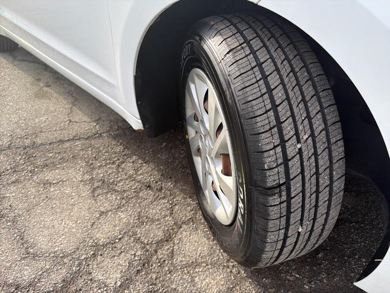 Hyundai Elantra SE 6AT 2017