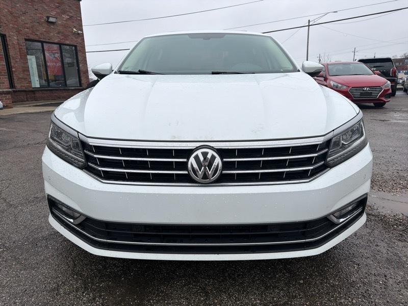 Volkswagen Passat SE 2018