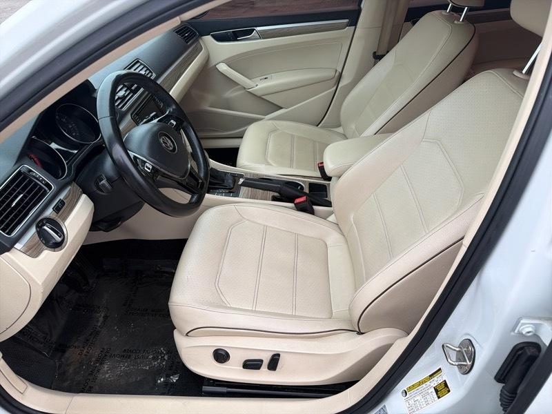 Volkswagen Passat SE 2018