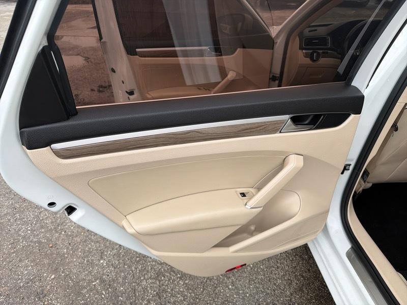 Volkswagen Passat SE 2018