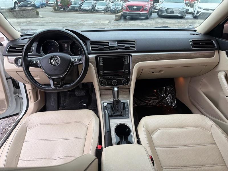 Volkswagen Passat SE 2018