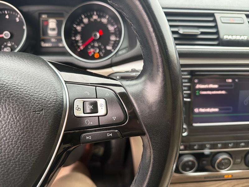 Volkswagen Passat SE 2018