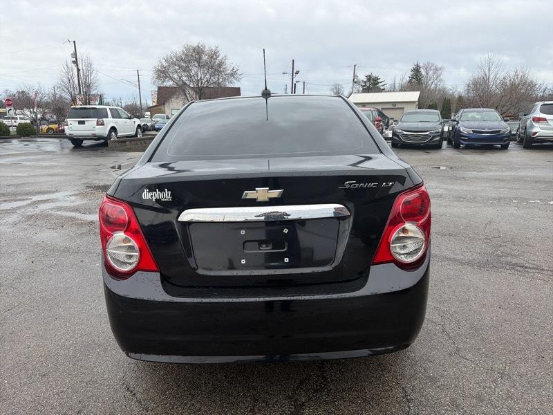 Chevrolet Sonic LT Auto Sedan 2016