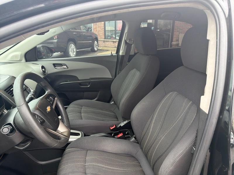 Chevrolet Sonic LT Auto Sedan 2016