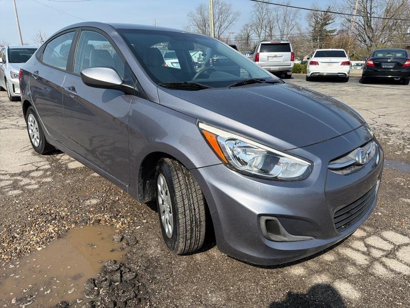 Hyundai Accent SE 4-Door 6A 2017