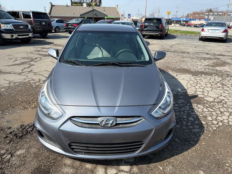 Hyundai Accent SE 4-Door 6A 2017