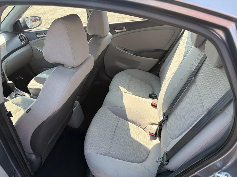 Hyundai Accent SE 4-Door 6A 2017