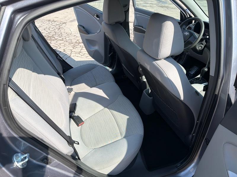 Hyundai Accent SE 4-Door 6A 2017