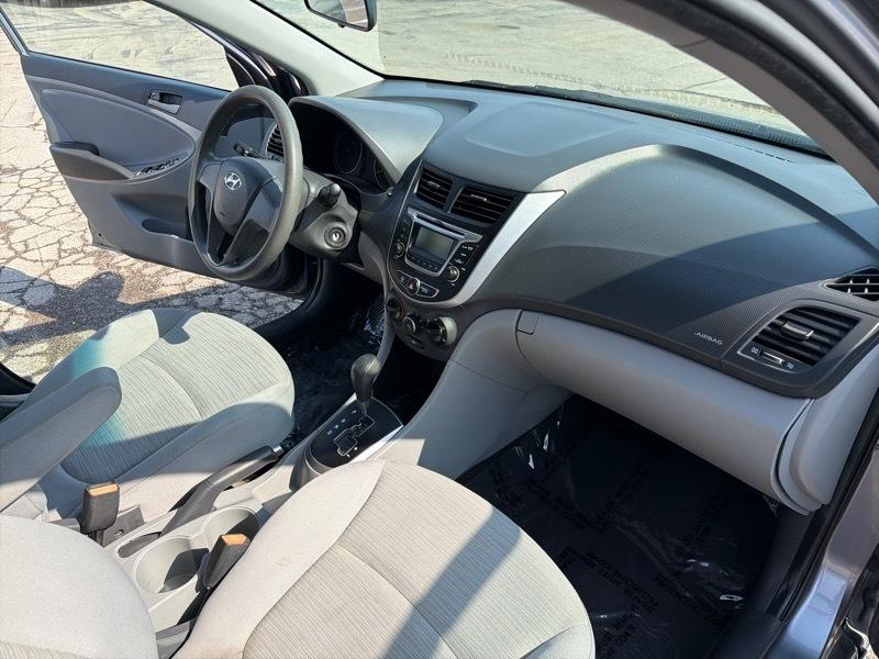 Hyundai Accent SE 4-Door 6A 2017