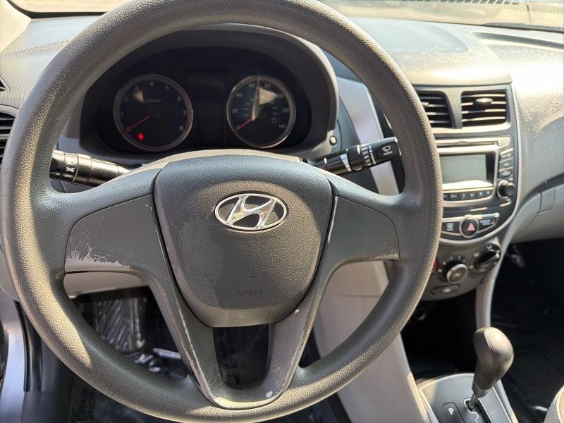 Hyundai Accent SE 4-Door 6A 2017