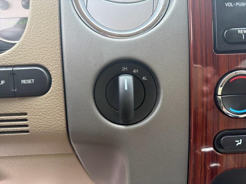 Ford F-150 Lariat SuperCrew Short Box 4WD 2008