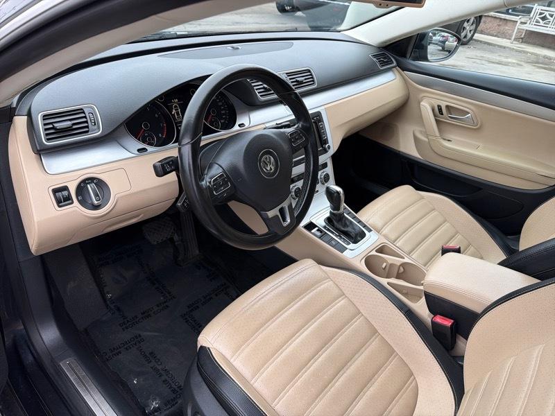 Volkswagen CC Sport w/Lighting Package 2013