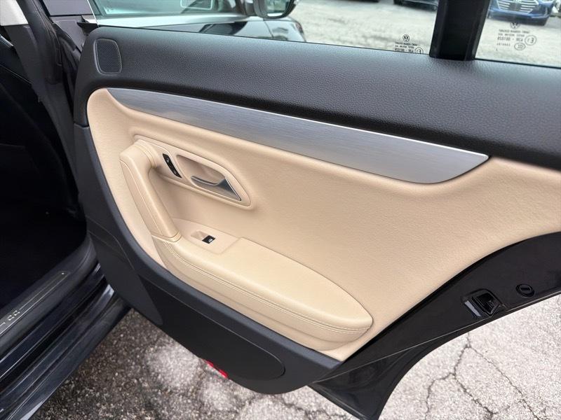 Volkswagen CC Sport w/Lighting Package 2013