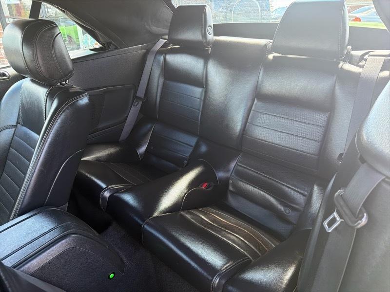 Ford Mustang V6 Convertible 2013