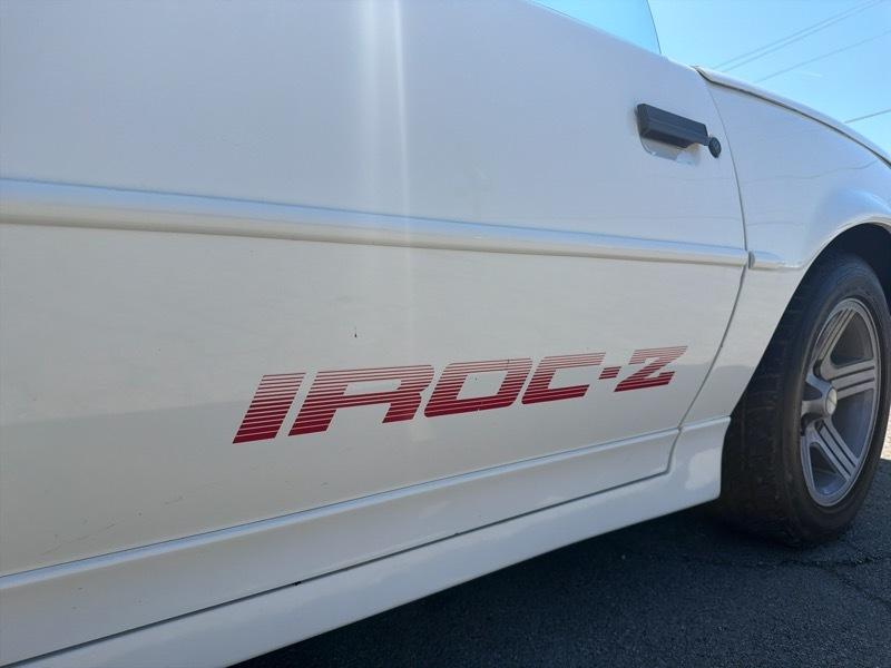 Chevrolet Camaro IROC Z convertible 1988