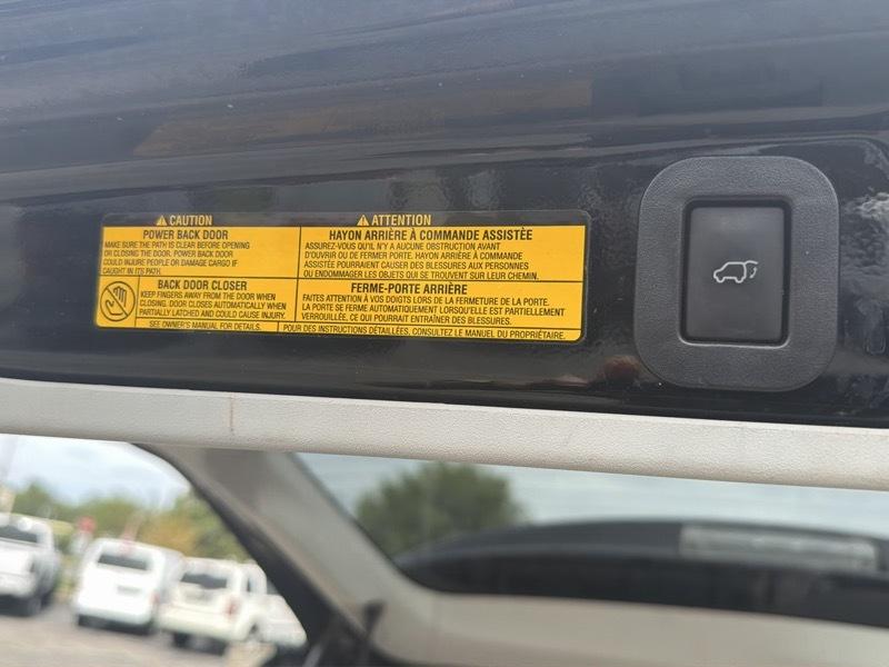 Toyota Sienna Limited 7-Pass V6 2011