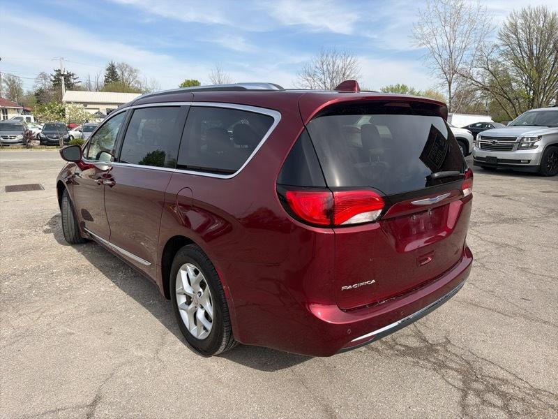 Chrysler Pacifica Touring-L Plus 2018
