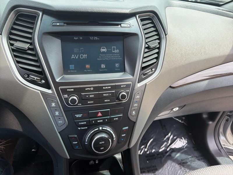 Hyundai Santa Fe SE FWD 2018