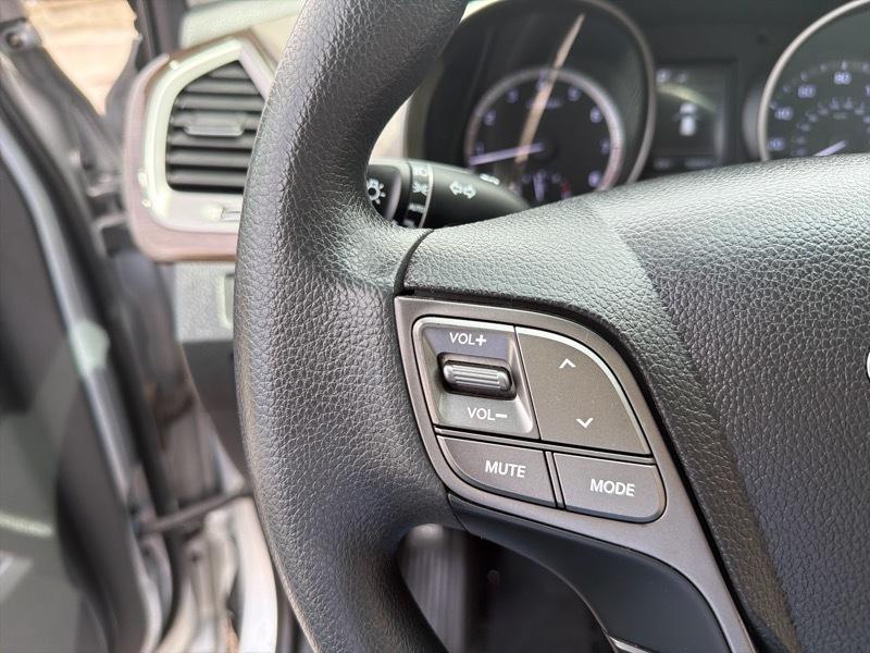 Hyundai Santa Fe SE FWD 2018