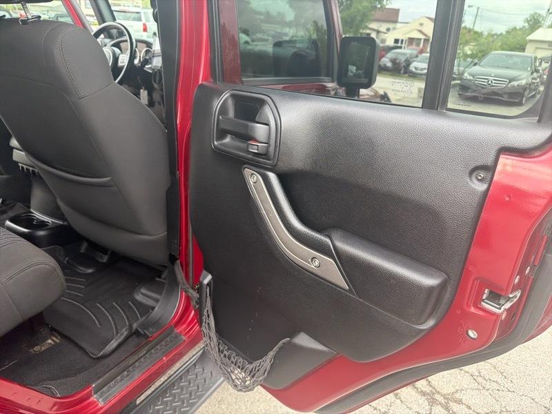 Jeep Wrangler Unlimited Sport 4WD 2012