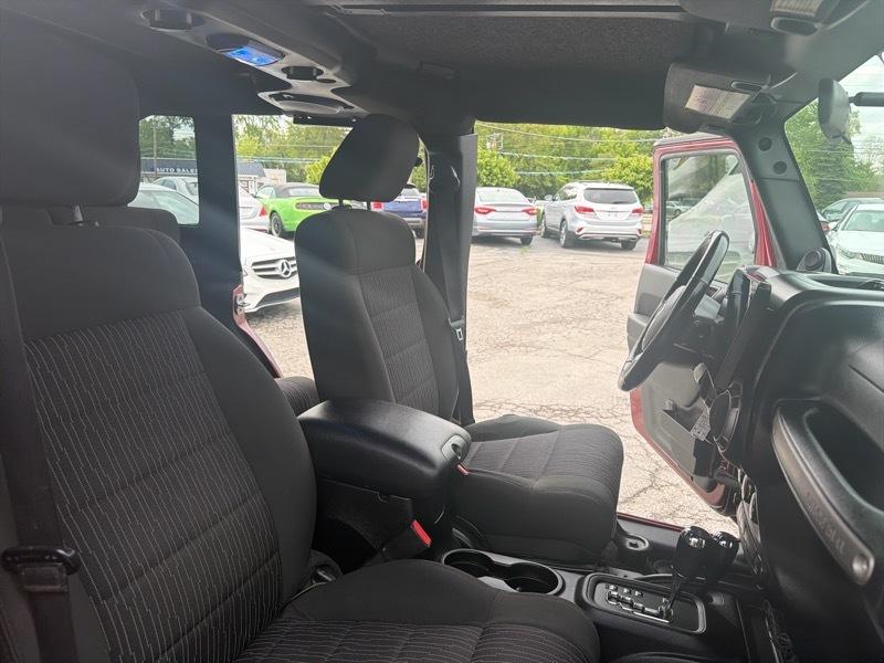 Jeep Wrangler Unlimited Sport 4WD 2012