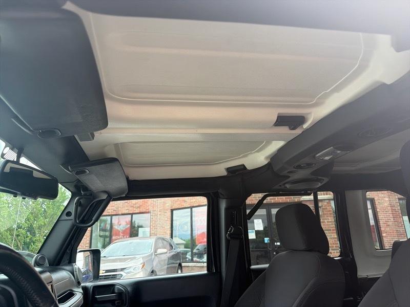 Jeep Wrangler Unlimited Sport 4WD 2013