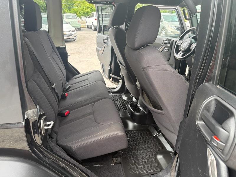 Jeep Wrangler Unlimited Sport 4WD 2013