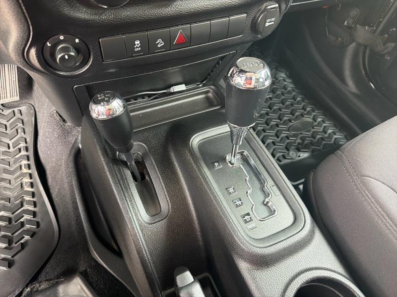 Jeep Wrangler Unlimited Sport 4WD 2013