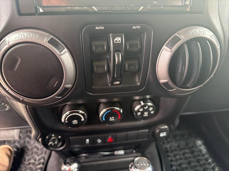 Jeep Wrangler Unlimited Sport 4WD 2013