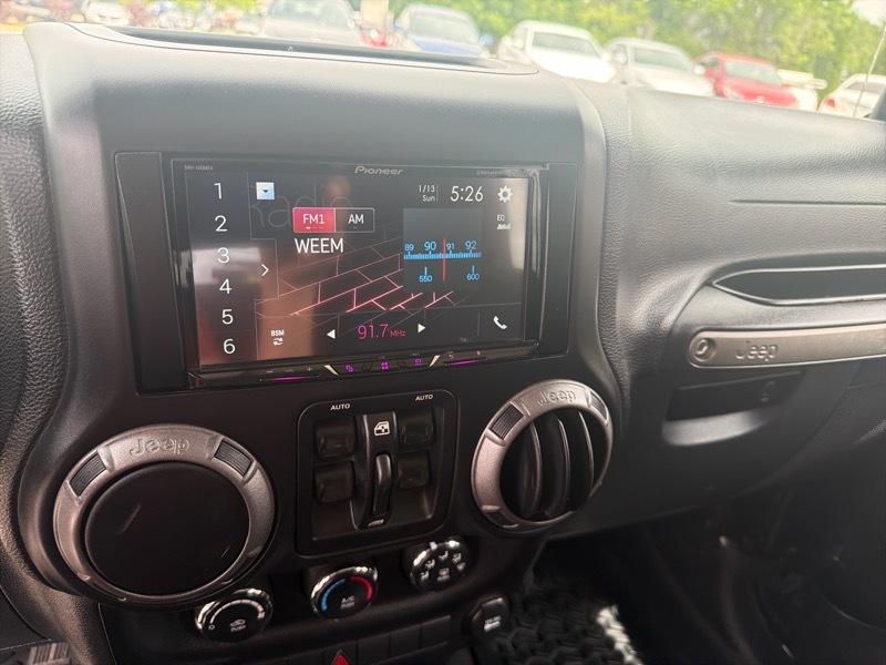 Jeep Wrangler Unlimited Sport 4WD 2013