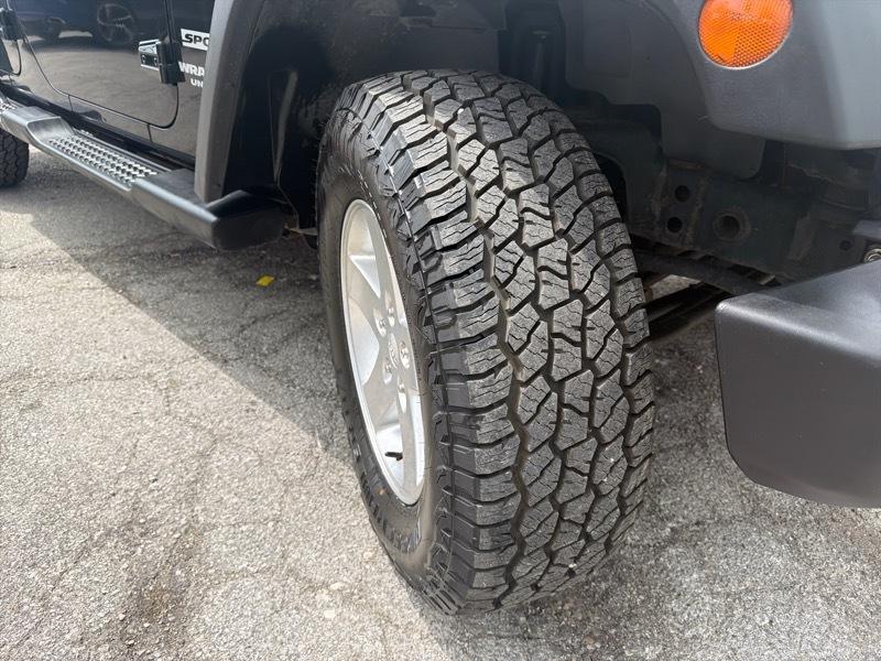 Jeep Wrangler Unlimited Sport 4WD 2013