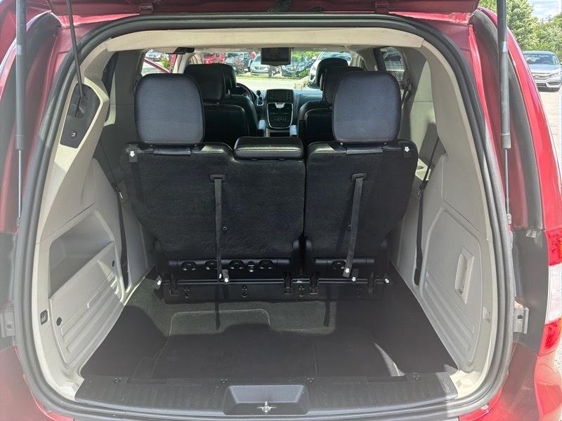 Chrysler Town & Country Touring 2013
