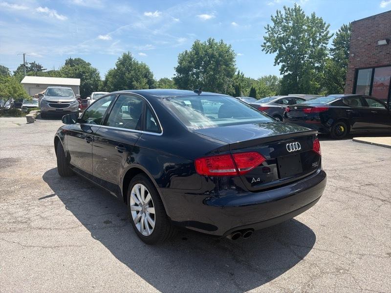 Audi A4 2.0T Sedan quattro Tiptronic 2012