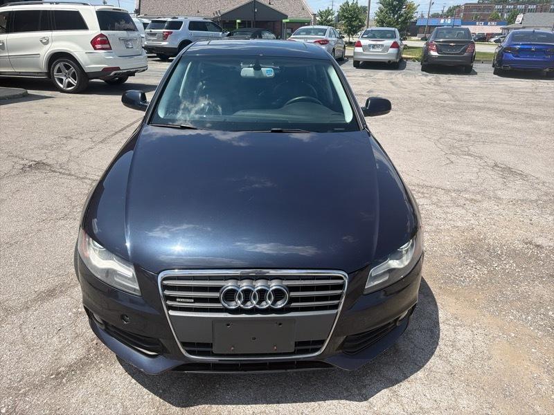 Audi A4 2.0T Sedan quattro Tiptronic 2012