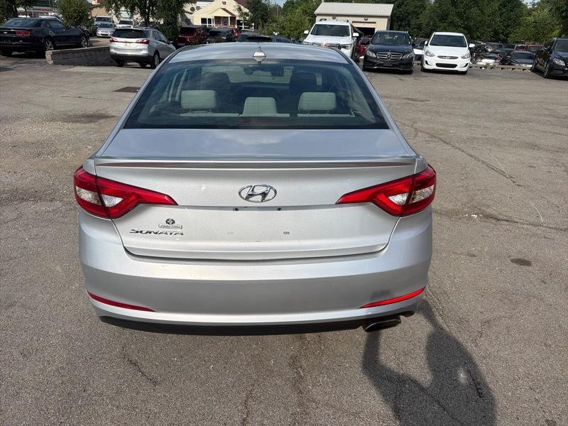 Hyundai Sonata SE 2015